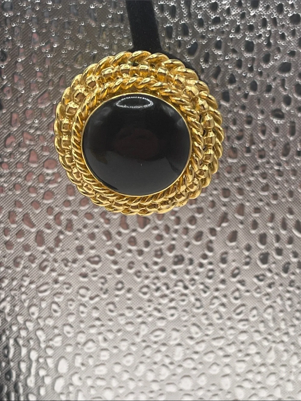 07.08.26-4 Vintage St. John Goldtone Rope Trim Earrings with Faux Onyx Centers